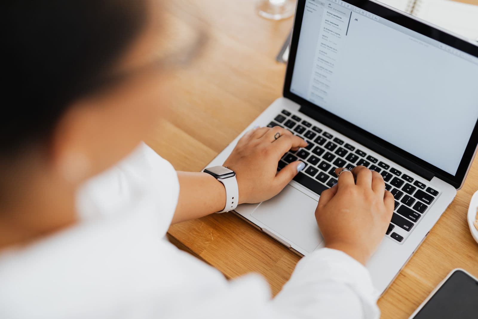 Tri et routage automatique des e-mails par l'IA